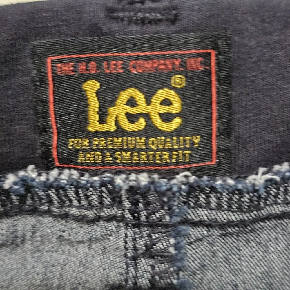 Lee Women's‎ Jeans Size 10 Blue Short Dark Wash Elastic Waistband Pockets 443226